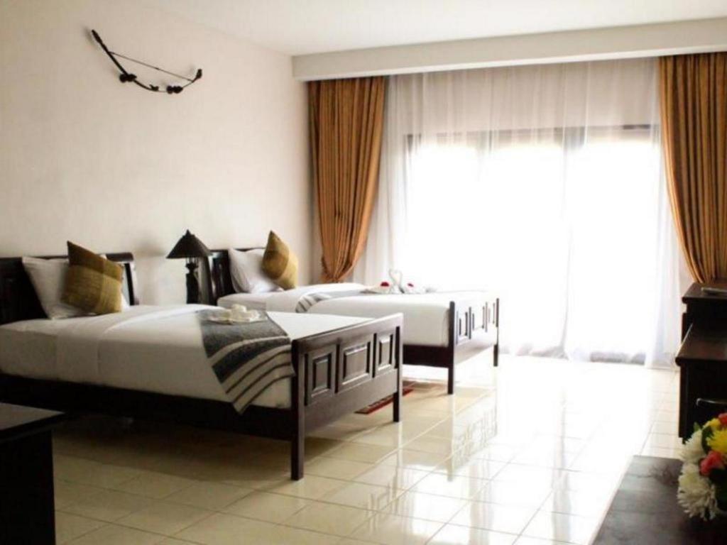 Daosavanh Resort & Spa Hotel Savannakhet Exterior photo